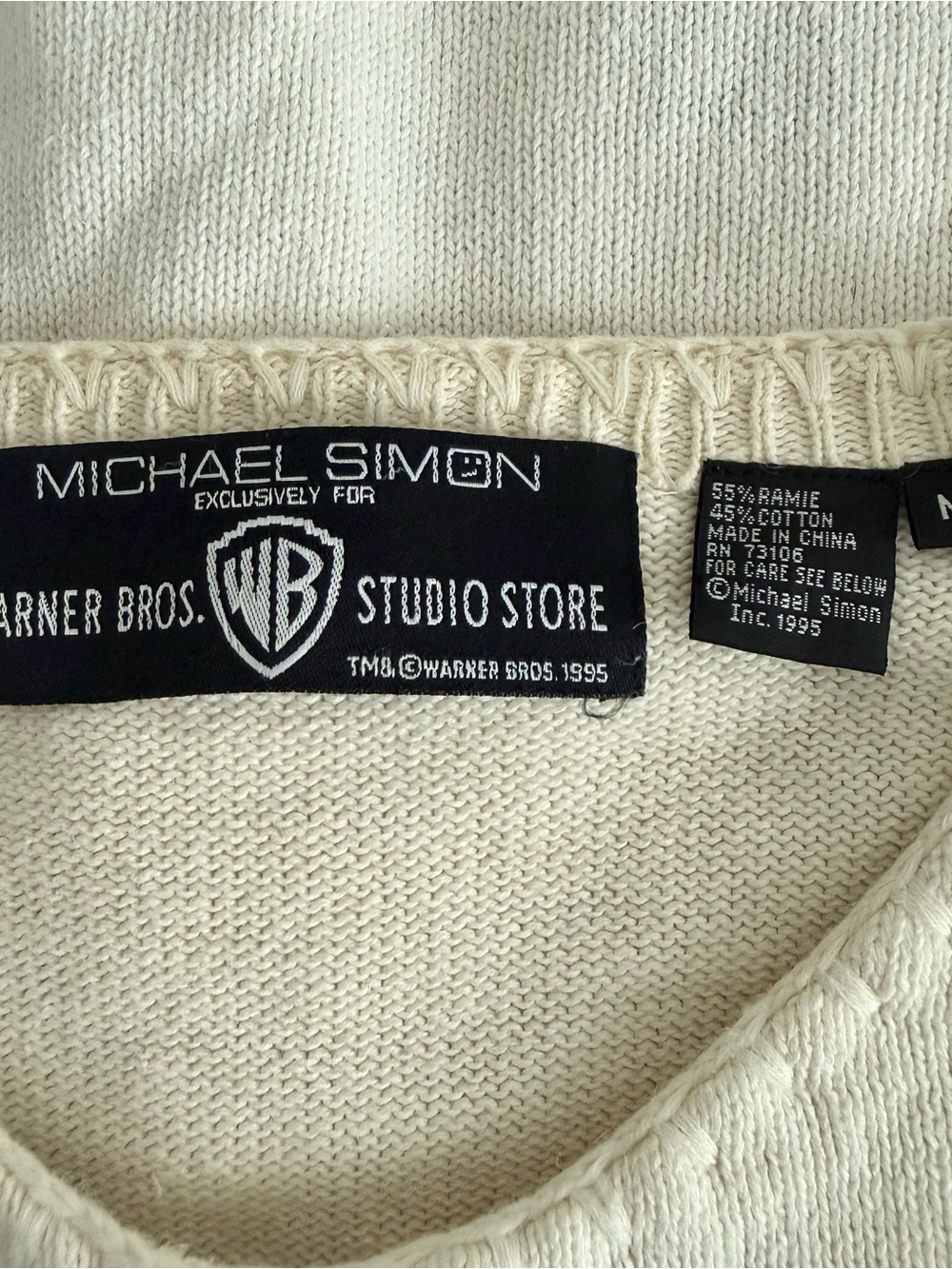 Vintage Michael Simon Warner Bros Bugs Bunny Cardigan - Picture 8 of 8